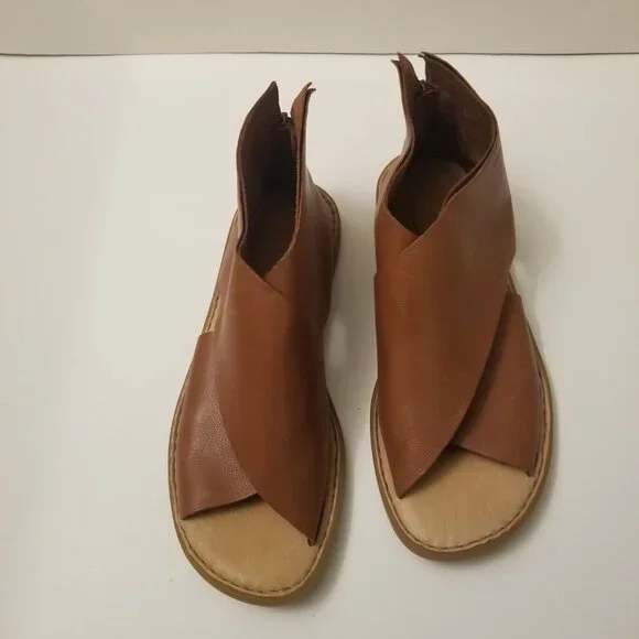 Born Iwa Tan Leather Flat Sandal size 7 - Picture 4 of 8